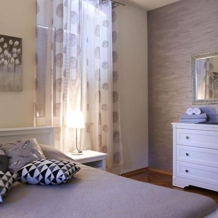 New Renovated Appartment Mauri ポレッチ エクステリア 写真
