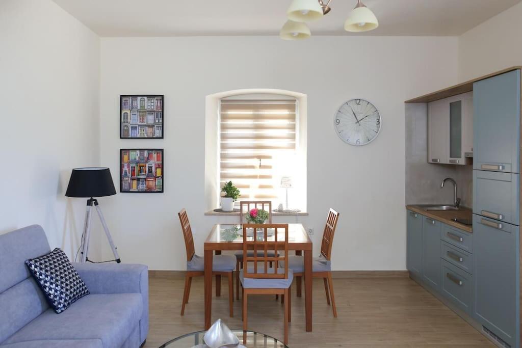 New Renovated Appartment Mauri ポレッチ エクステリア 写真